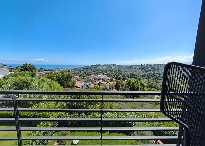 Sui Generis Colle 別荘 Montesilvano Marina