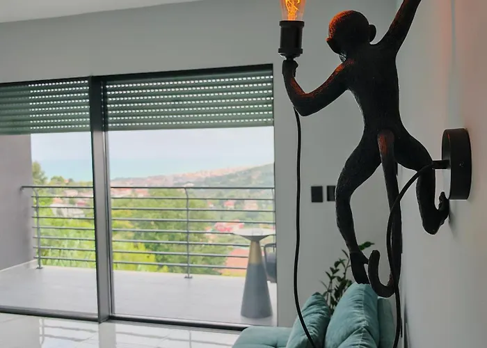 Sui Generis Colle Монтесильвано